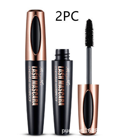 En tjock vattentäta mascara