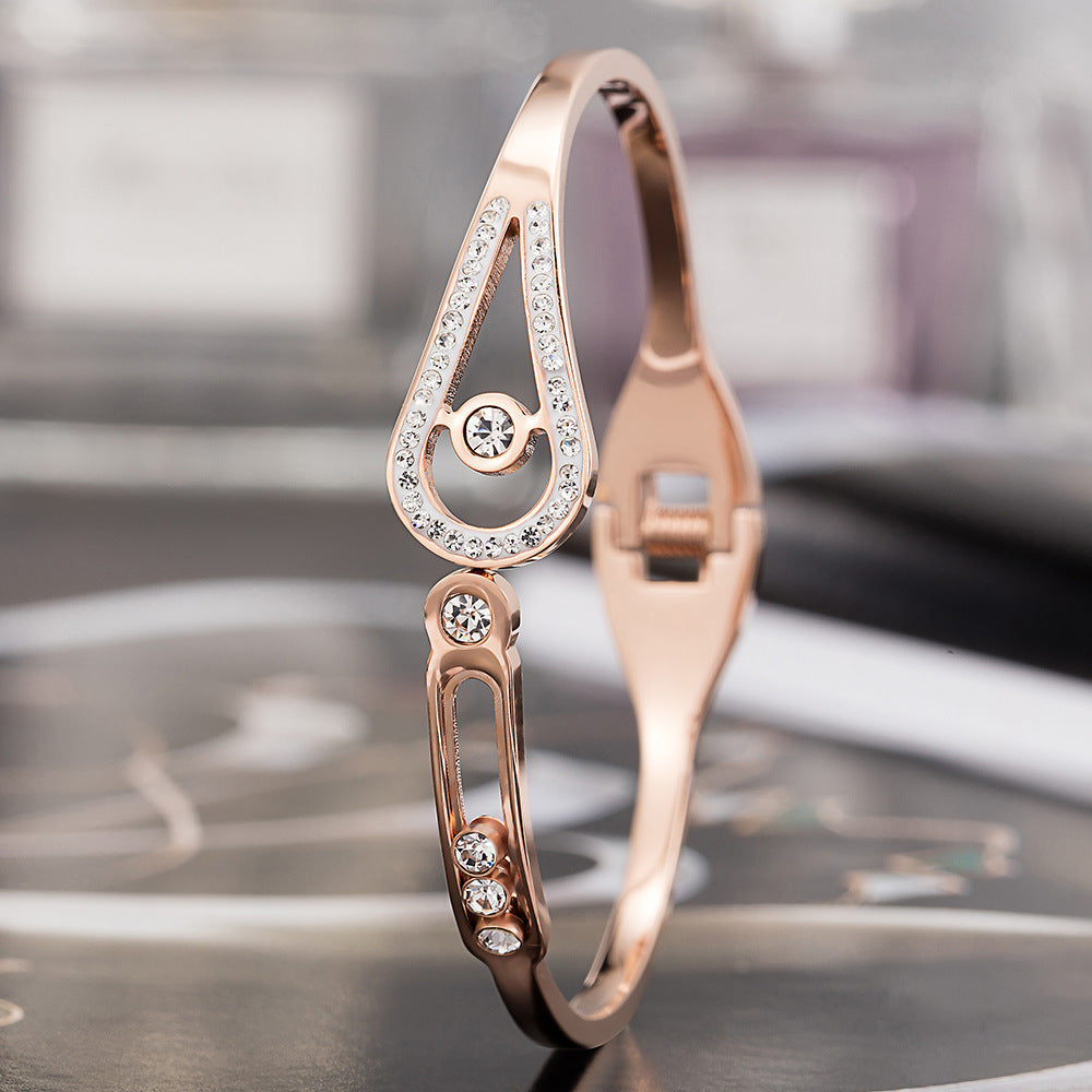 Elektropläterad klocka zirkon och diamant halsband